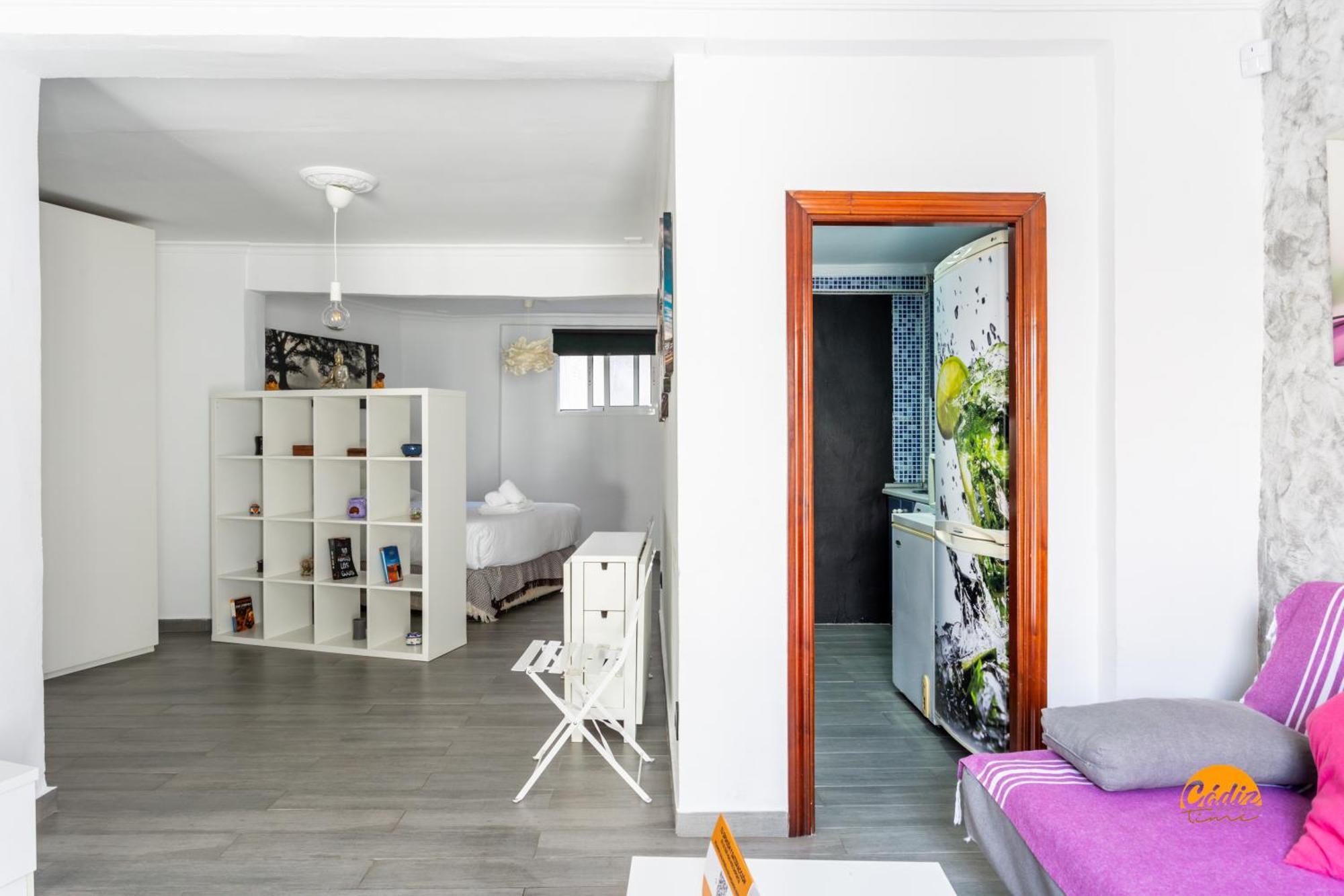 Апартаменты Modern Haven Loft By Cadiz Time Экстерьер фото